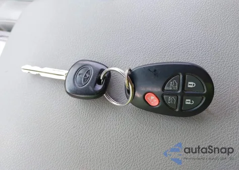 2013 Toyota Highlander Se V6 из США, поврежденный, VIN 5TDBK3EH7DS209547